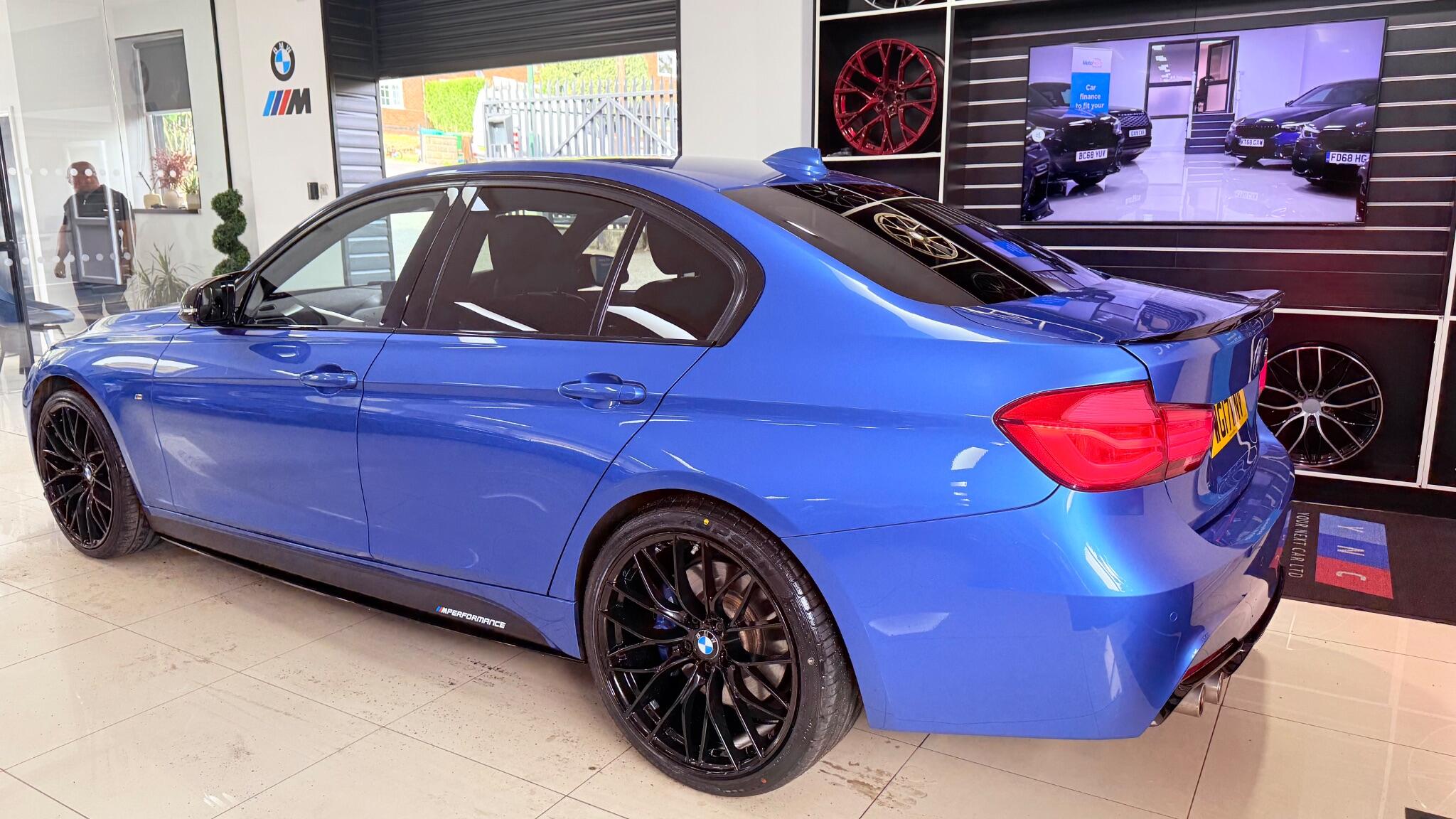BMW 3 Series view 40
