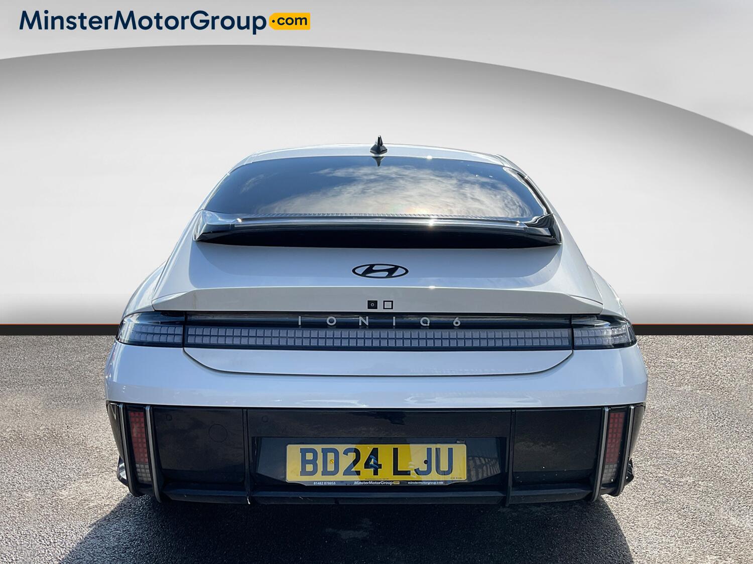 Hyundai Ioniq 6 view 3