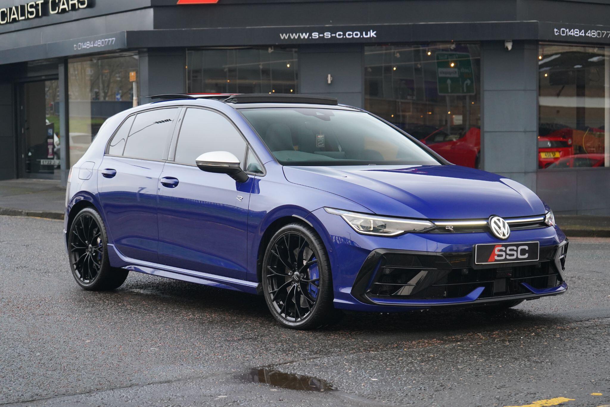 Volkswagen Golf view 4