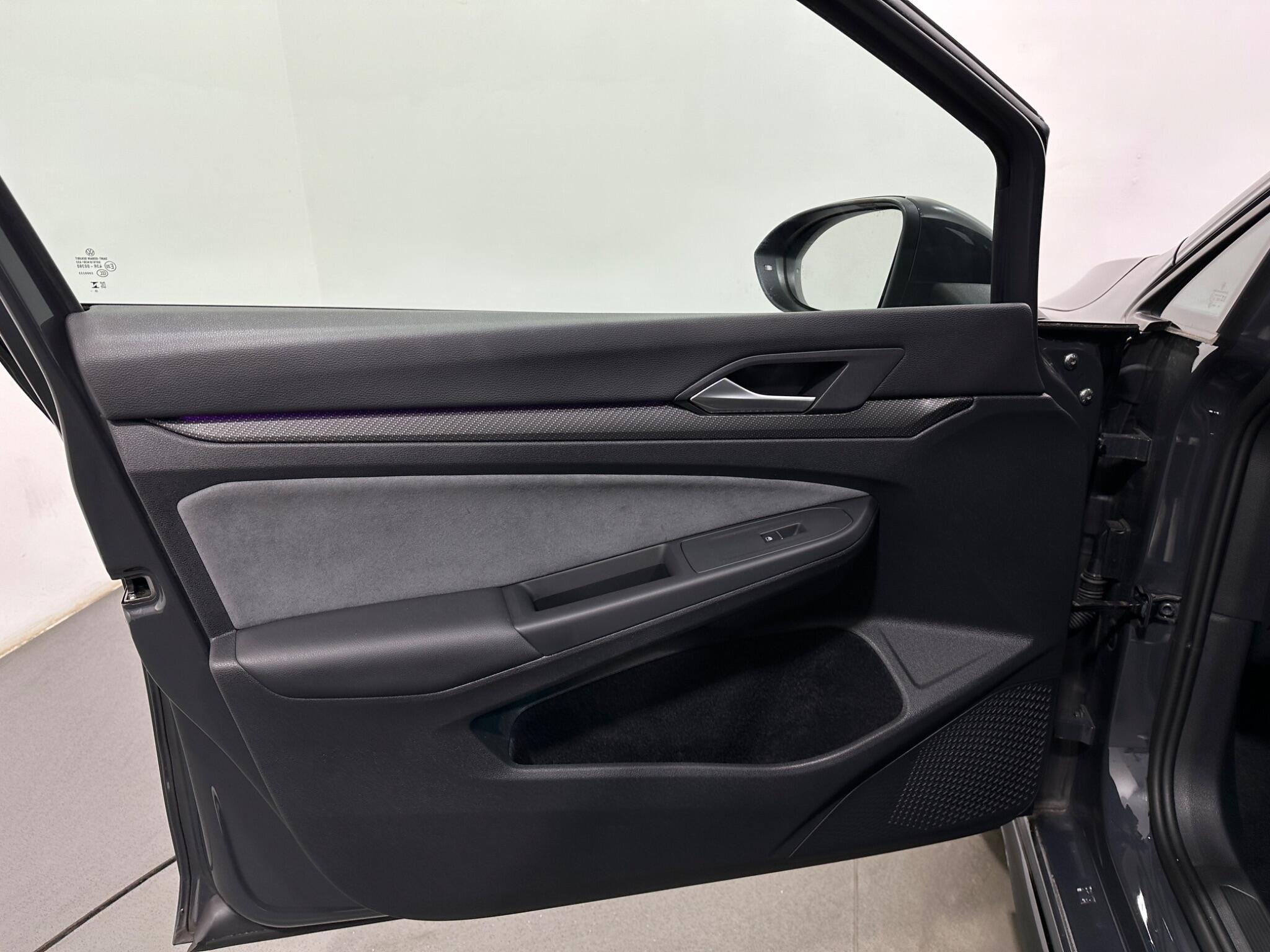 Volkswagen Golf view 35