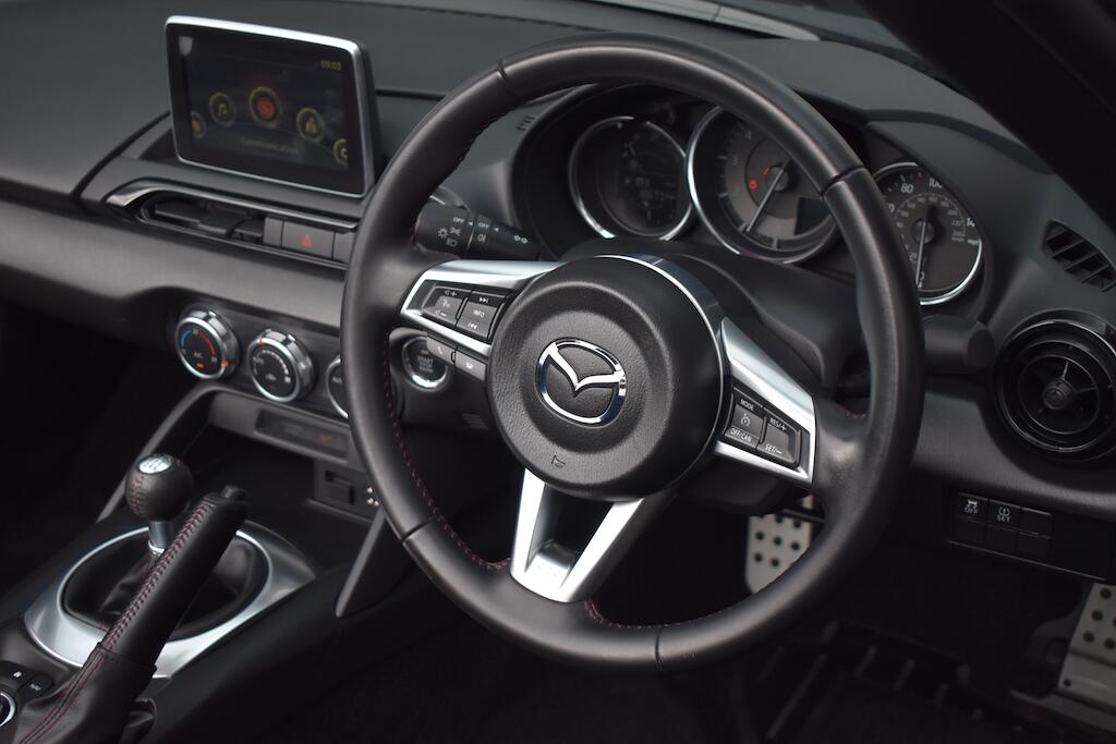 Mazda MX-5 view 21