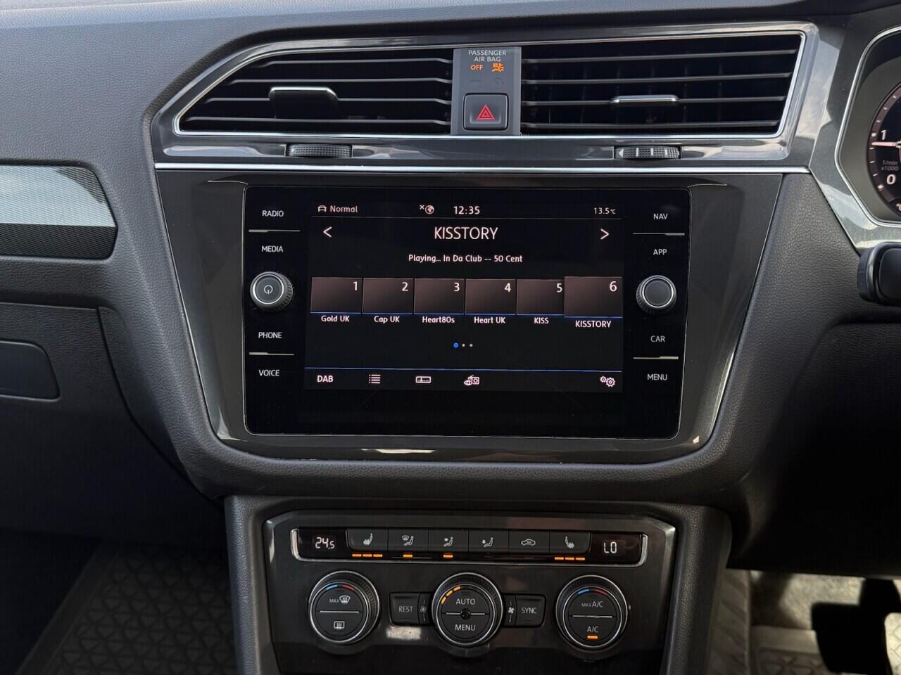 Volkswagen Tiguan Allspace view 19