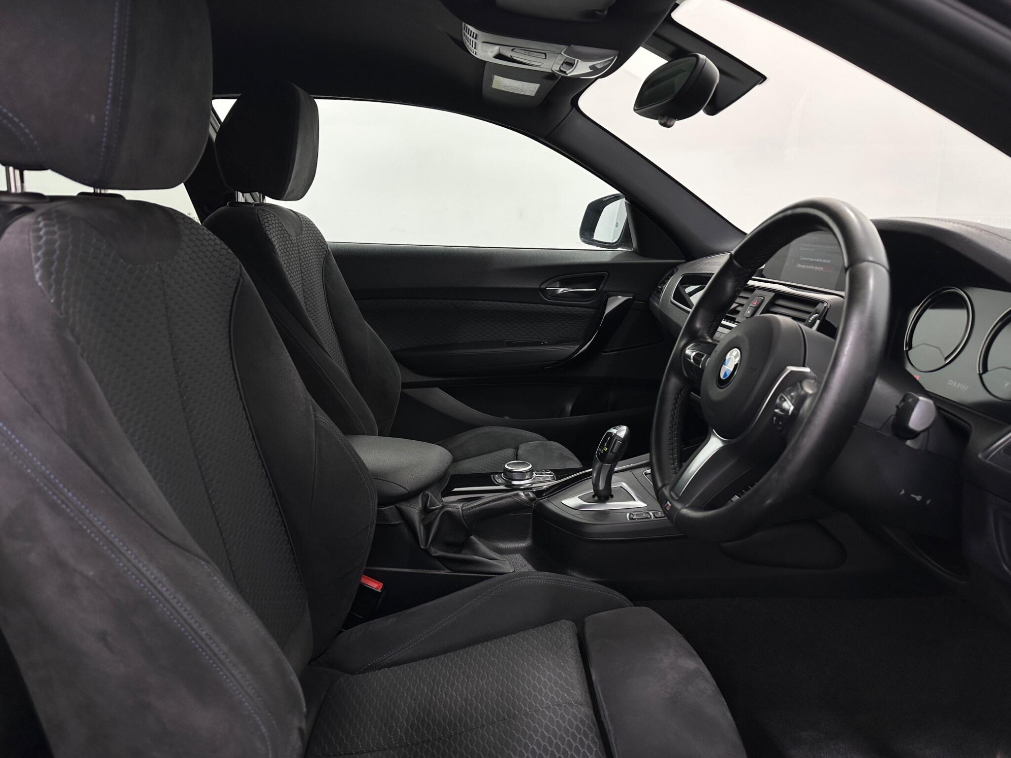 BMW 2 Series view 33