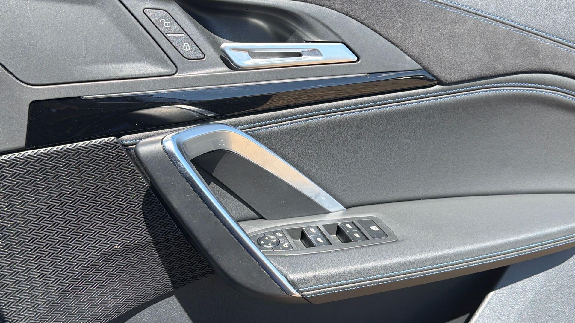 BMW iX2 view 21