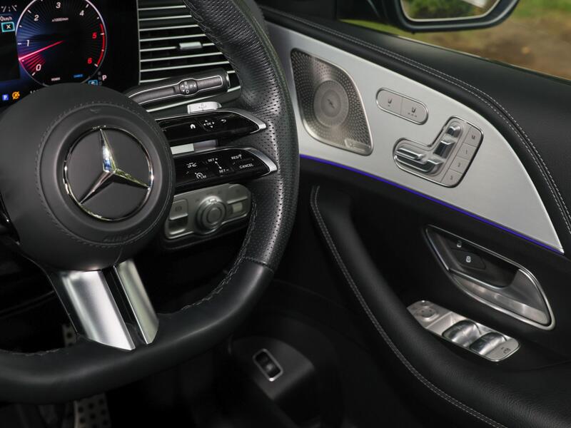 Mercedes-Benz GLE view 12