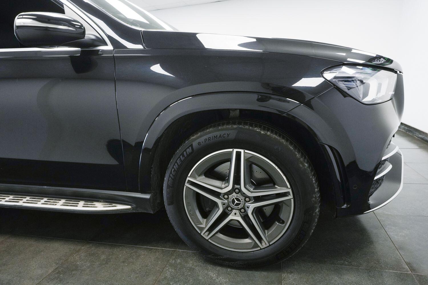 Mercedes-Benz Gle view 4