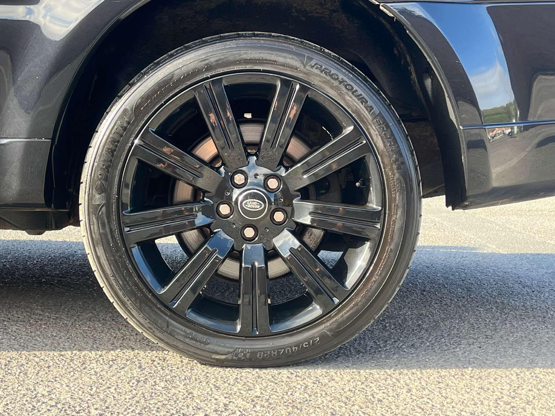 Land Rover Range Rover Sport view 43