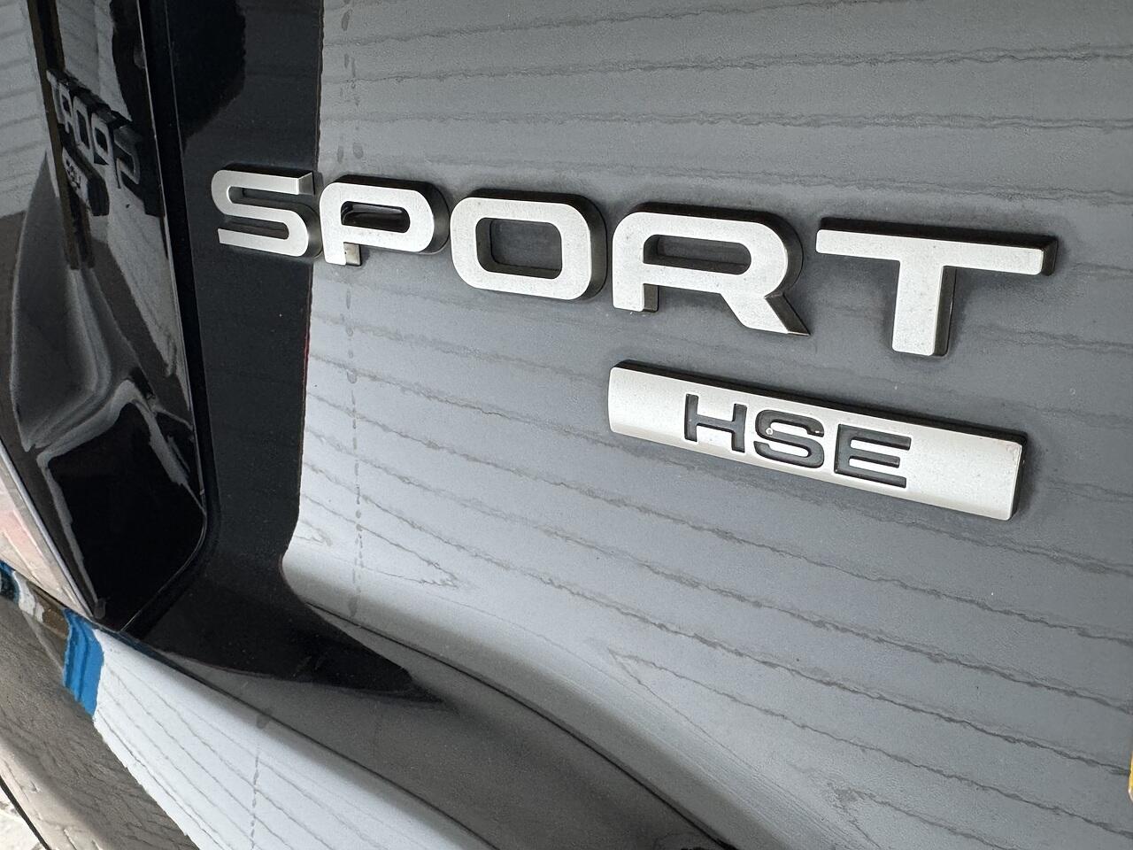 Land Rover Discovery Sport view 29