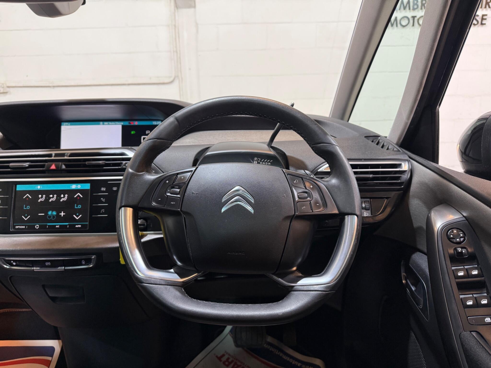 Citroen Grand C4 Picasso view 58