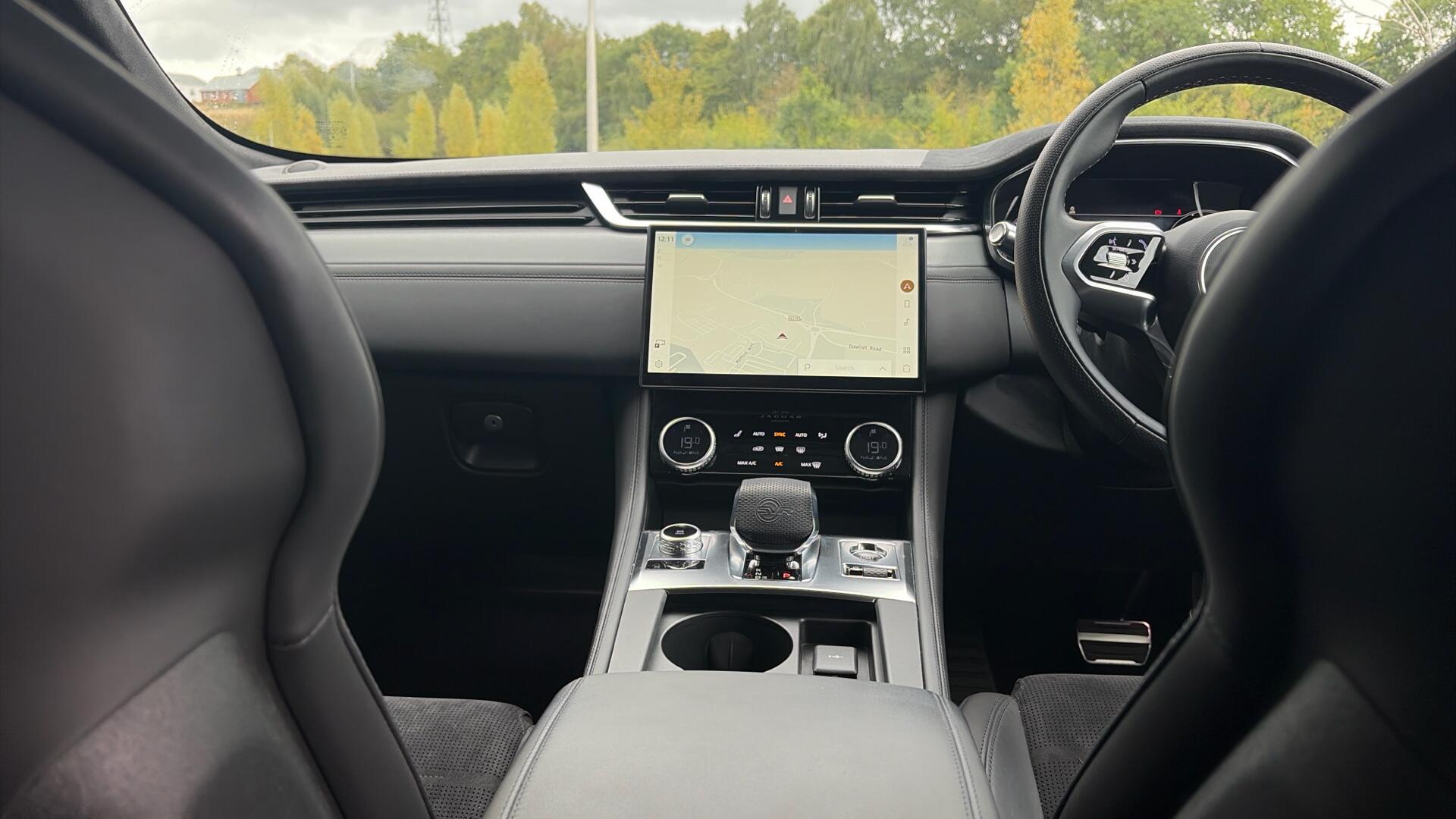 Jaguar F-Pace view 48
