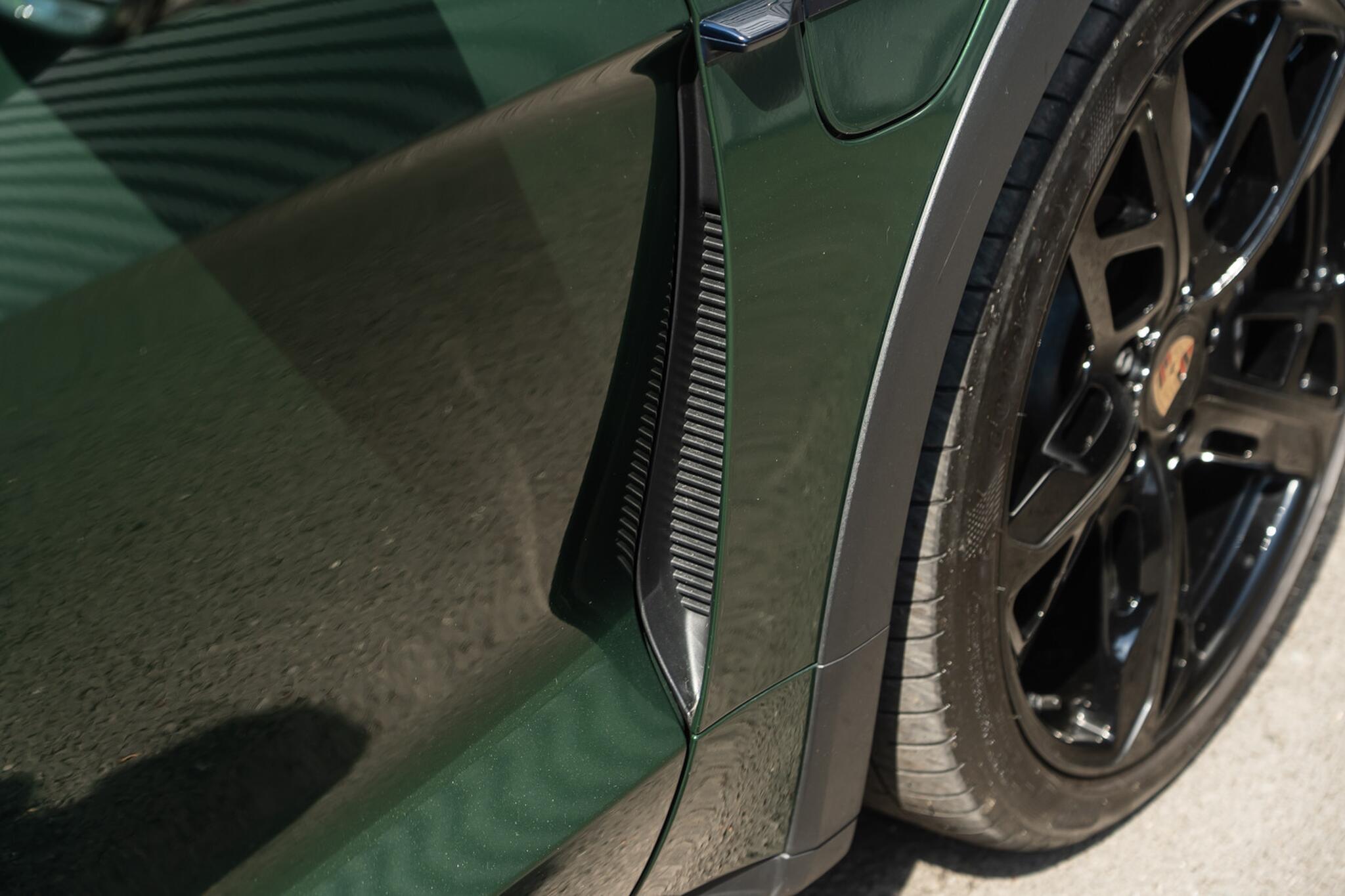 Porsche Taycan view 32