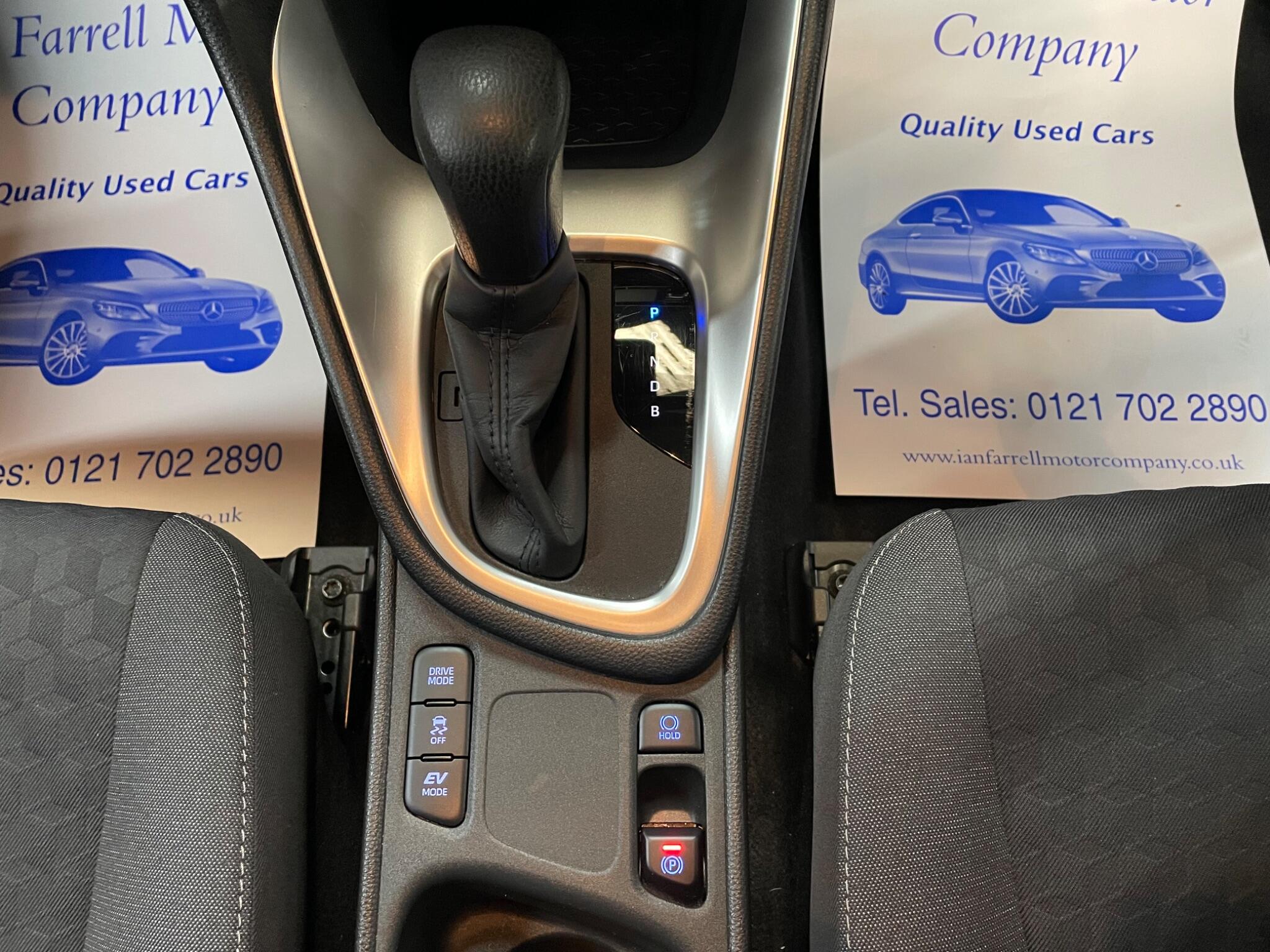 Toyota Yaris view 17