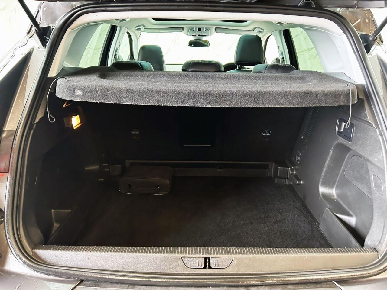 Vauxhall Grandland X view 24