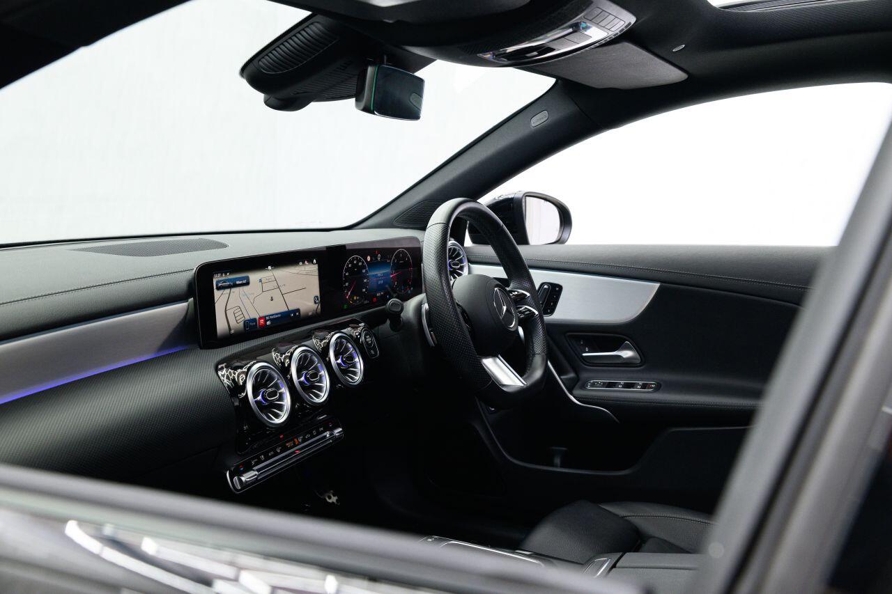 Mercedes-Benz CLA view 27