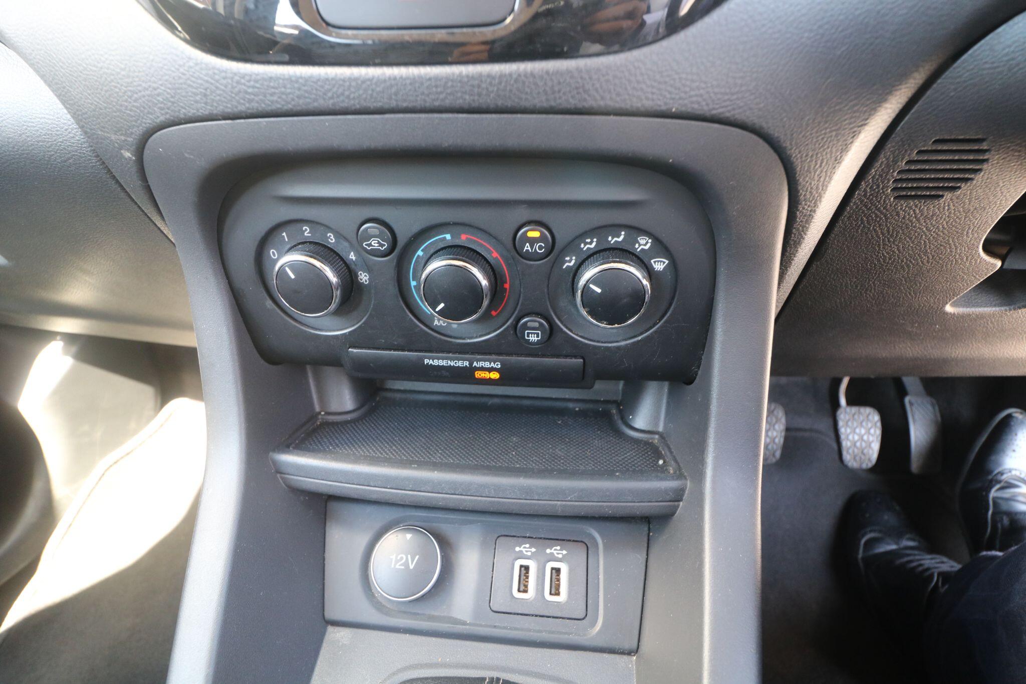 Ford Ka+ view 12