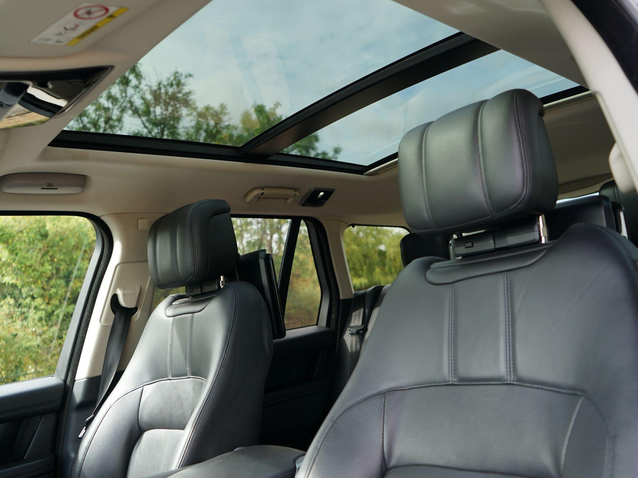 Land Rover Range Rover view 12