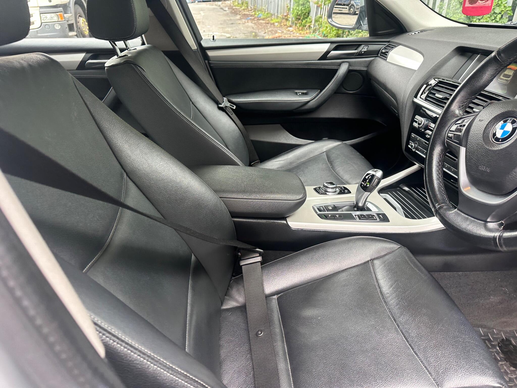 BMW X4 view 12