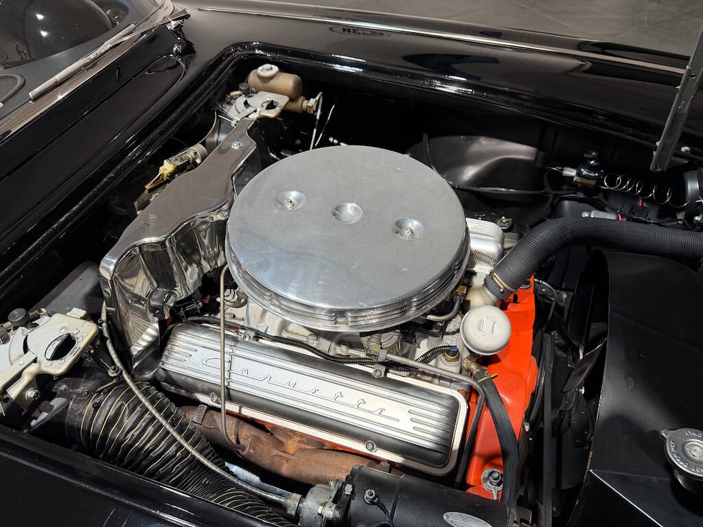 Chevrolet Corvette view 58