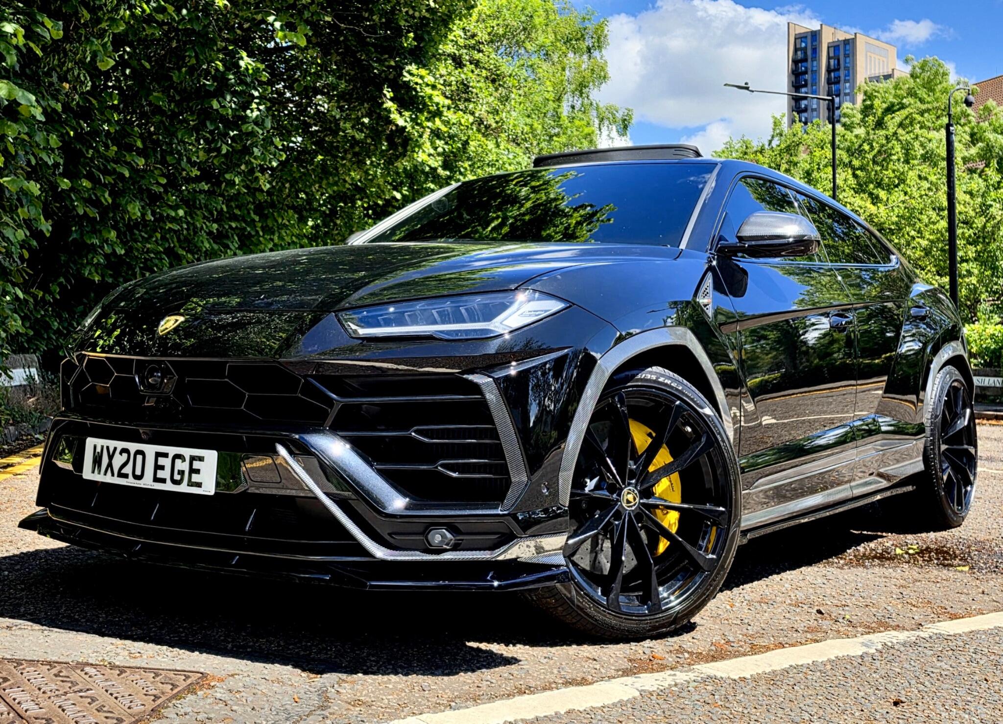 Lamborghini Urus view 19