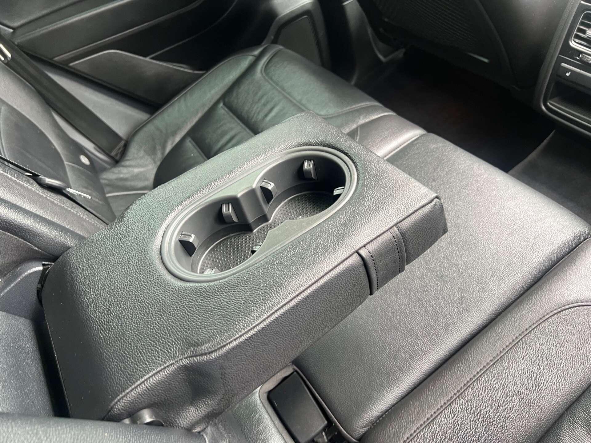 Volkswagen Touareg view 53