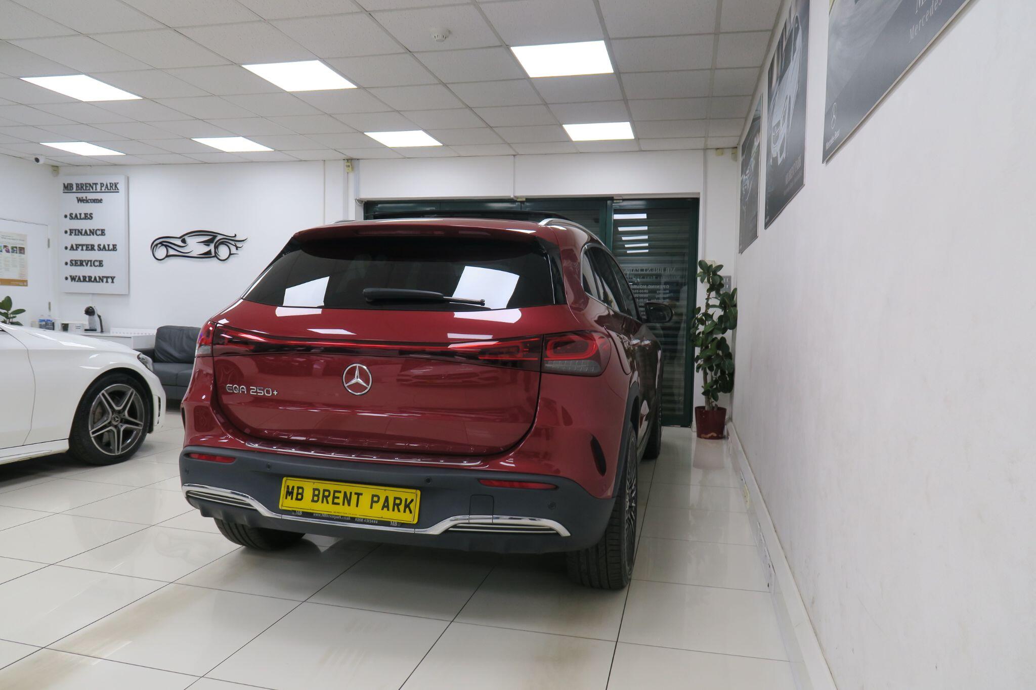 Mercedes-Benz Eqa view 7