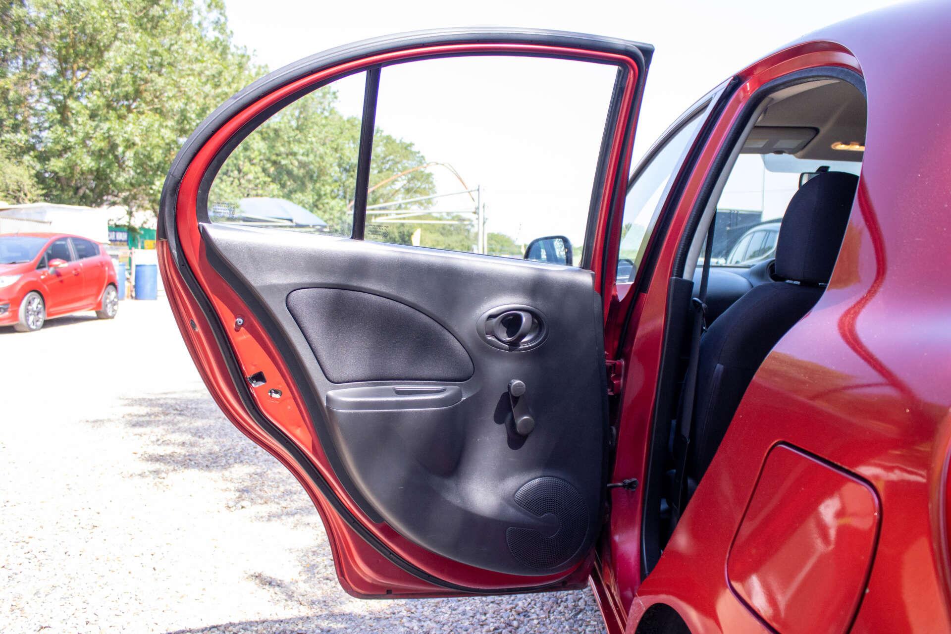 Nissan Micra view 29