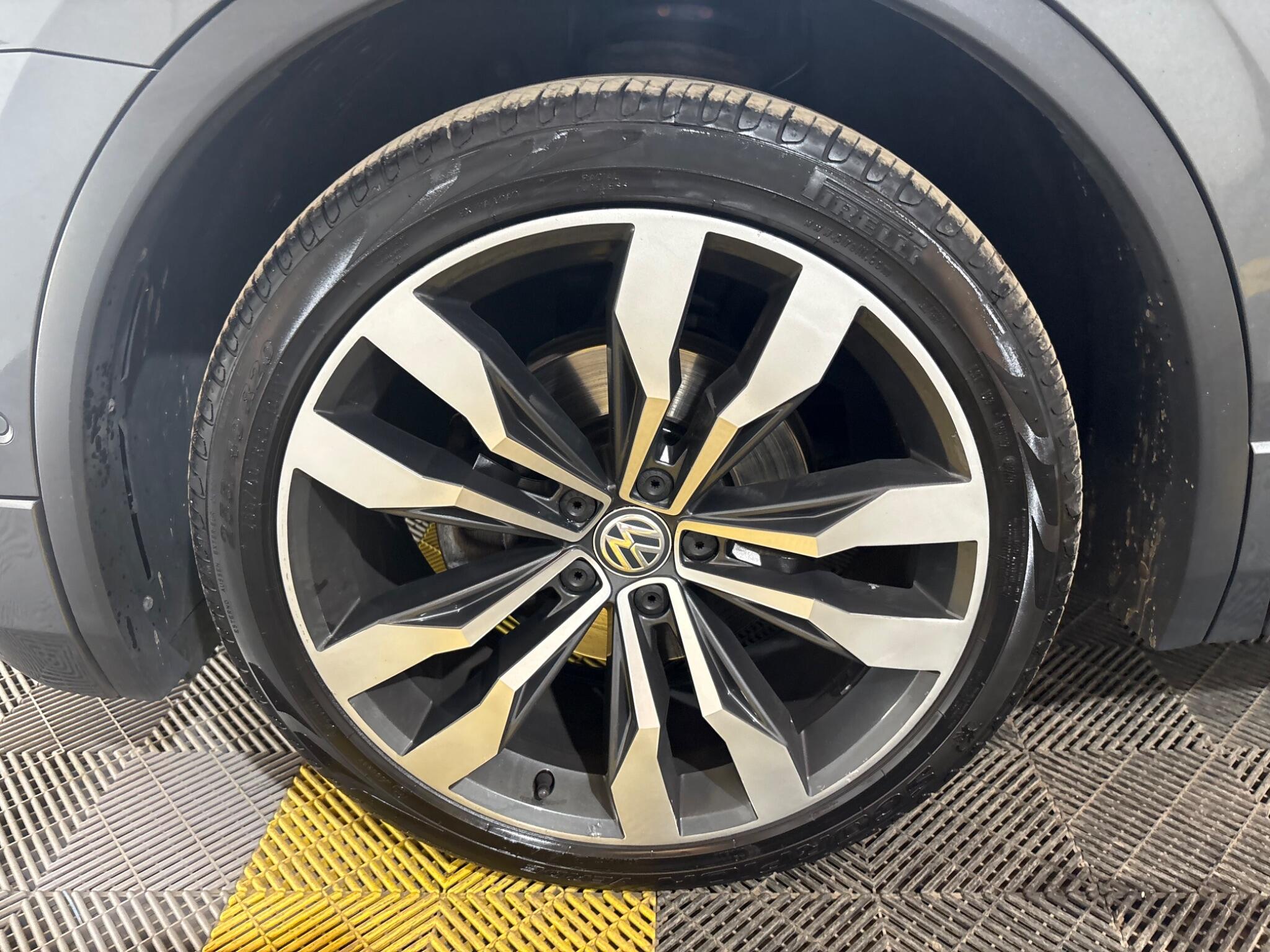 Volkswagen Tiguan view 48