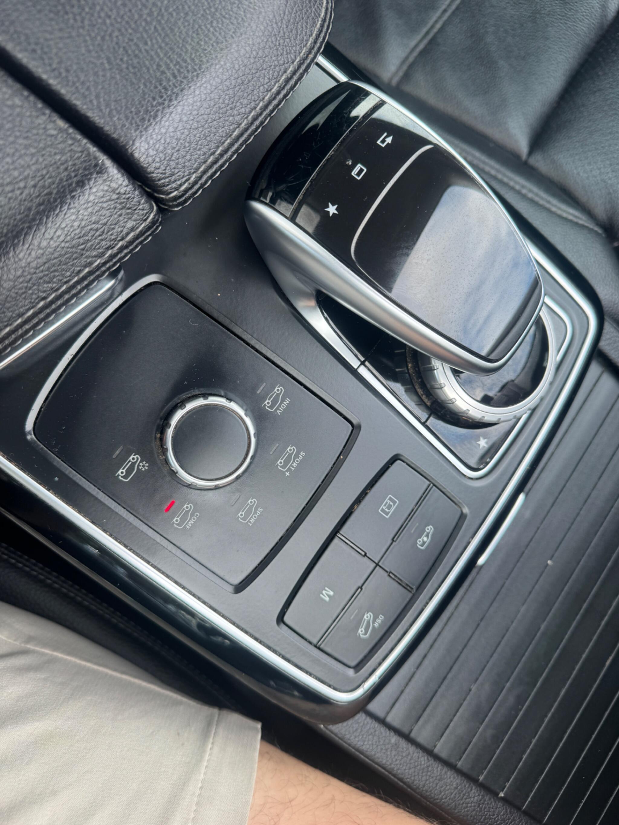 Mercedes-Benz Gle view 97