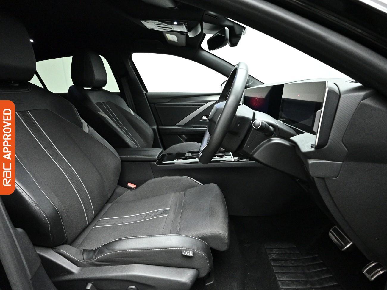 Vauxhall Astra Electric view 13
