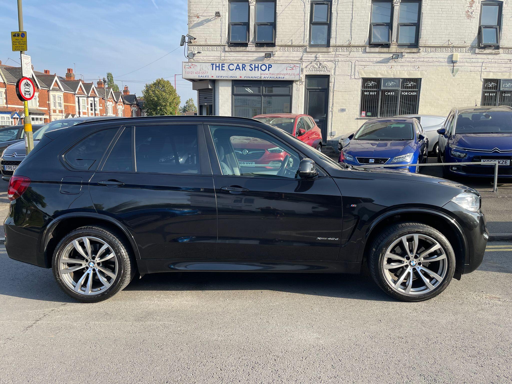 BMW X5 view 12