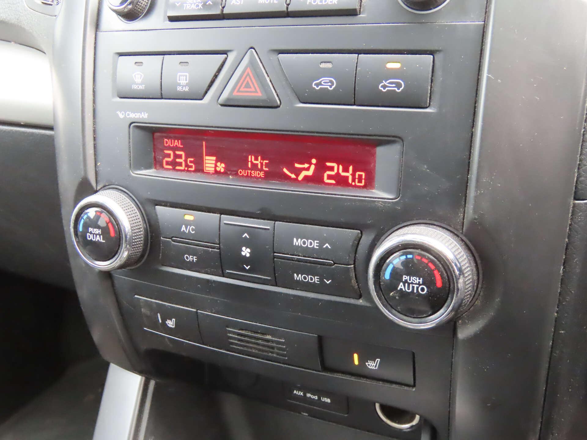 Kia Sorento view 15