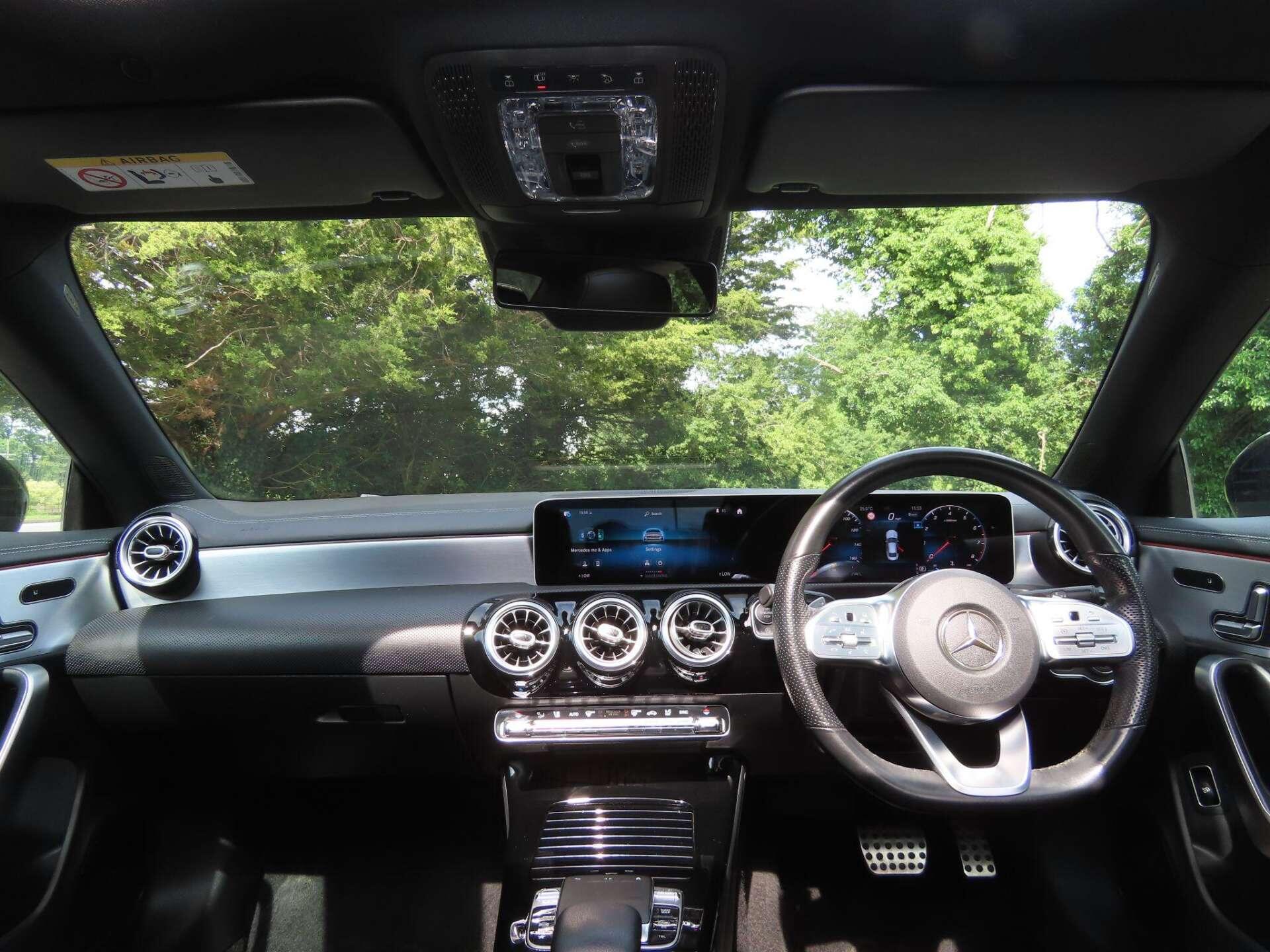 Mercedes-Benz Cla view 8