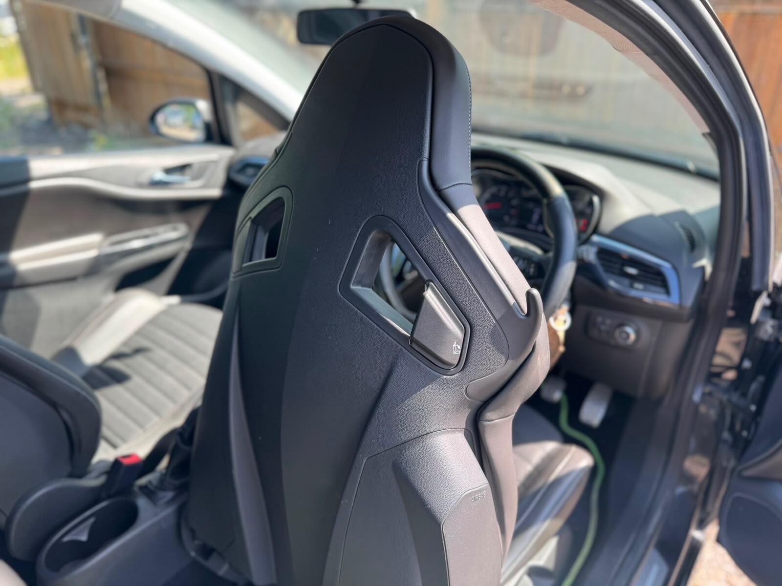 Vauxhall Corsa view 44