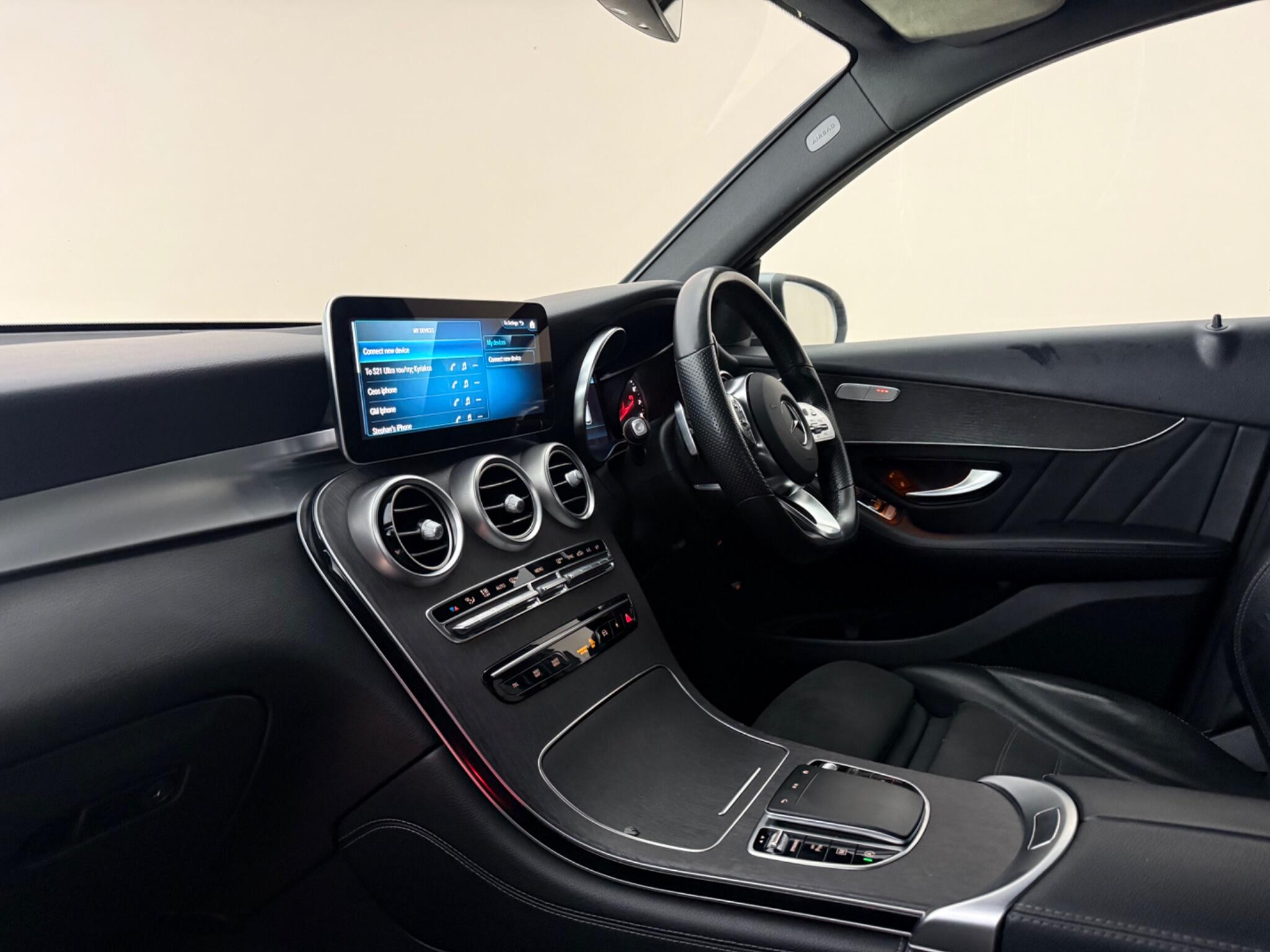 Mercedes-Benz GLC view 4