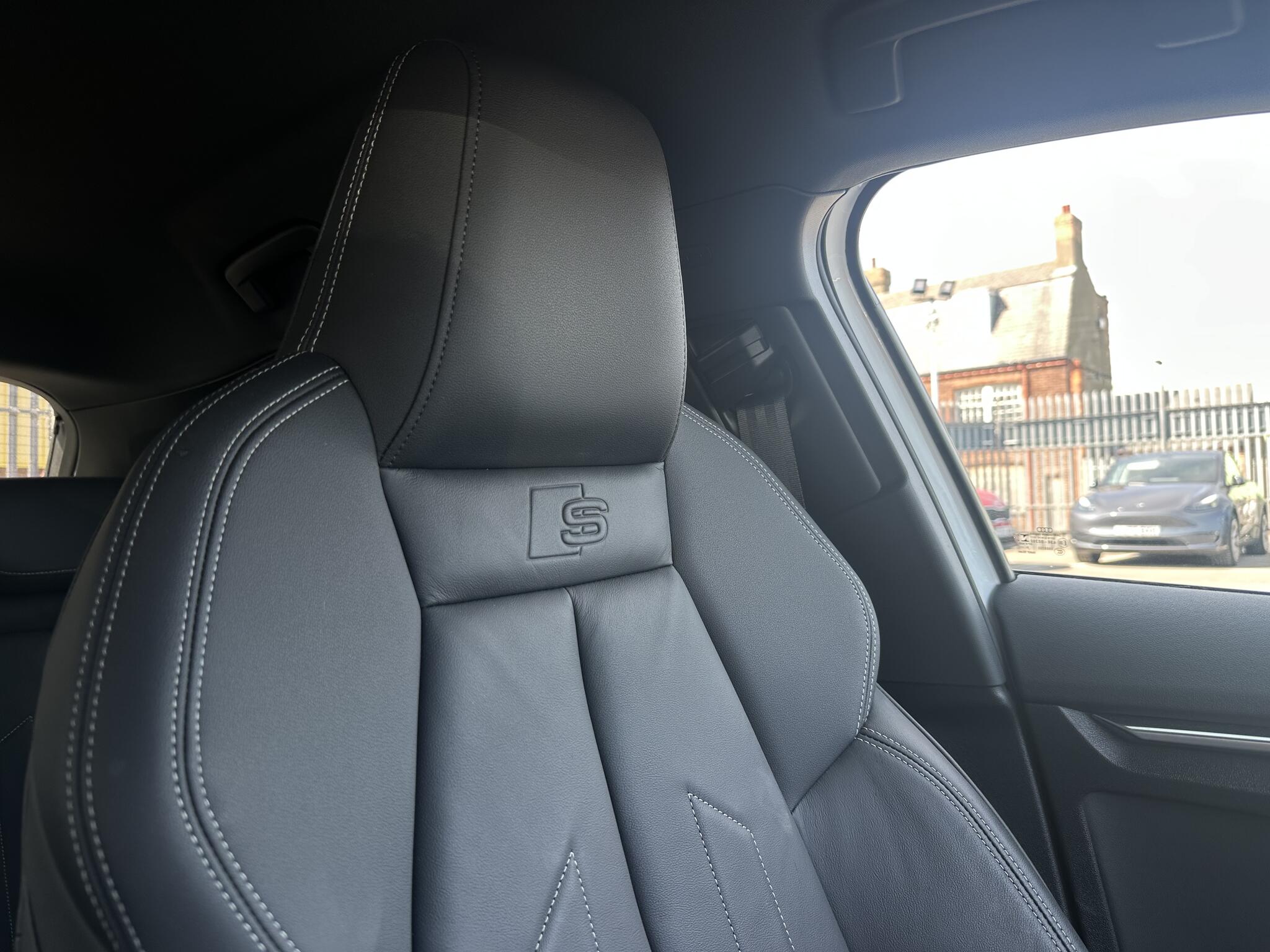 Audi A3 view 16