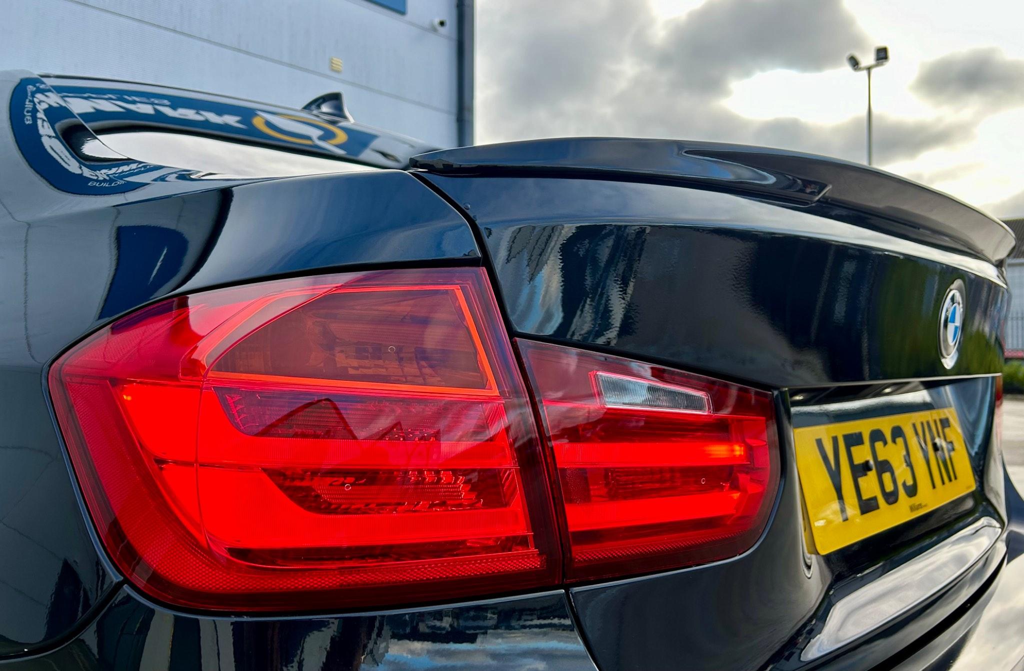 BMW 3 Series view 11
