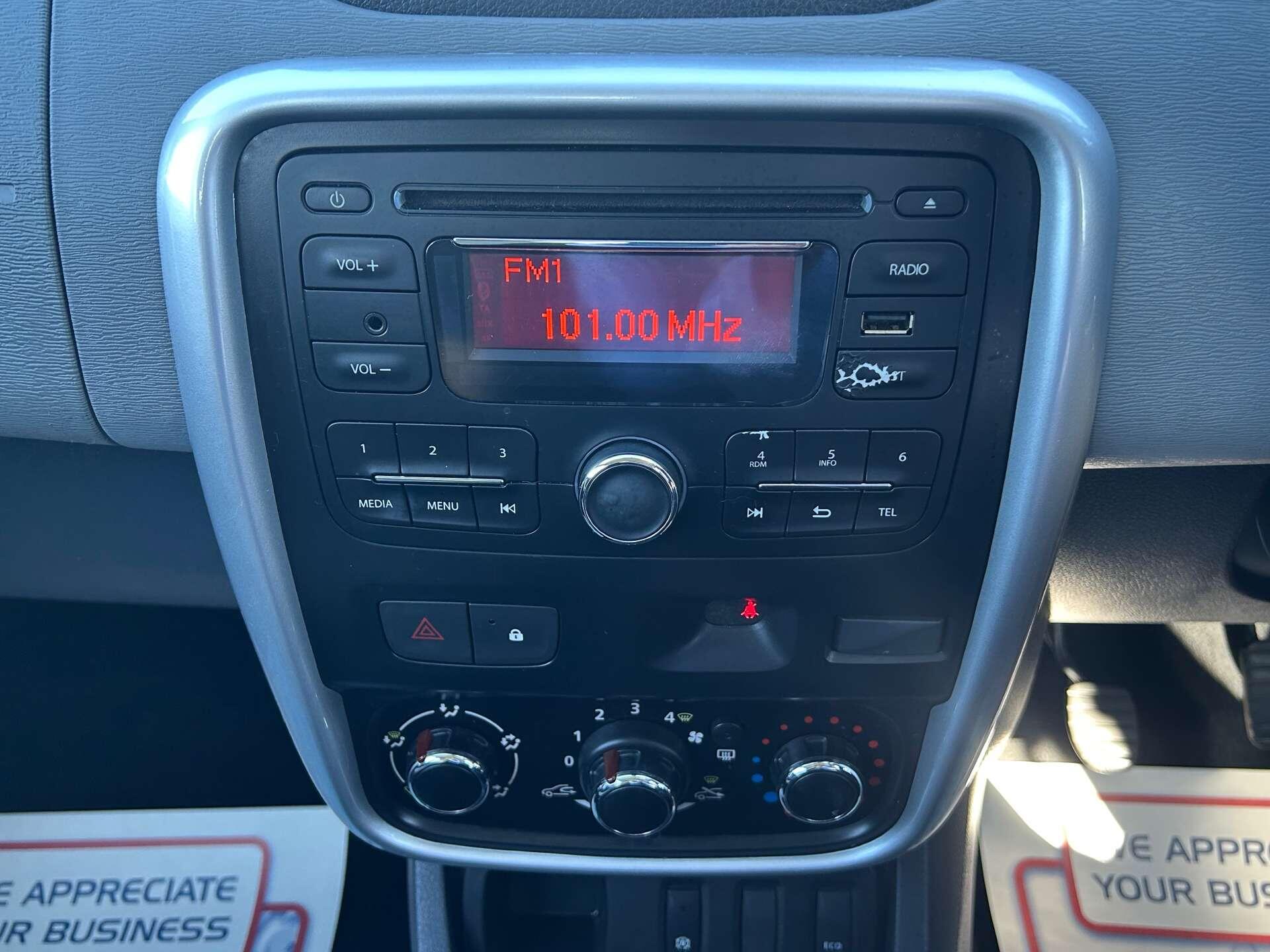Dacia Duster view 26