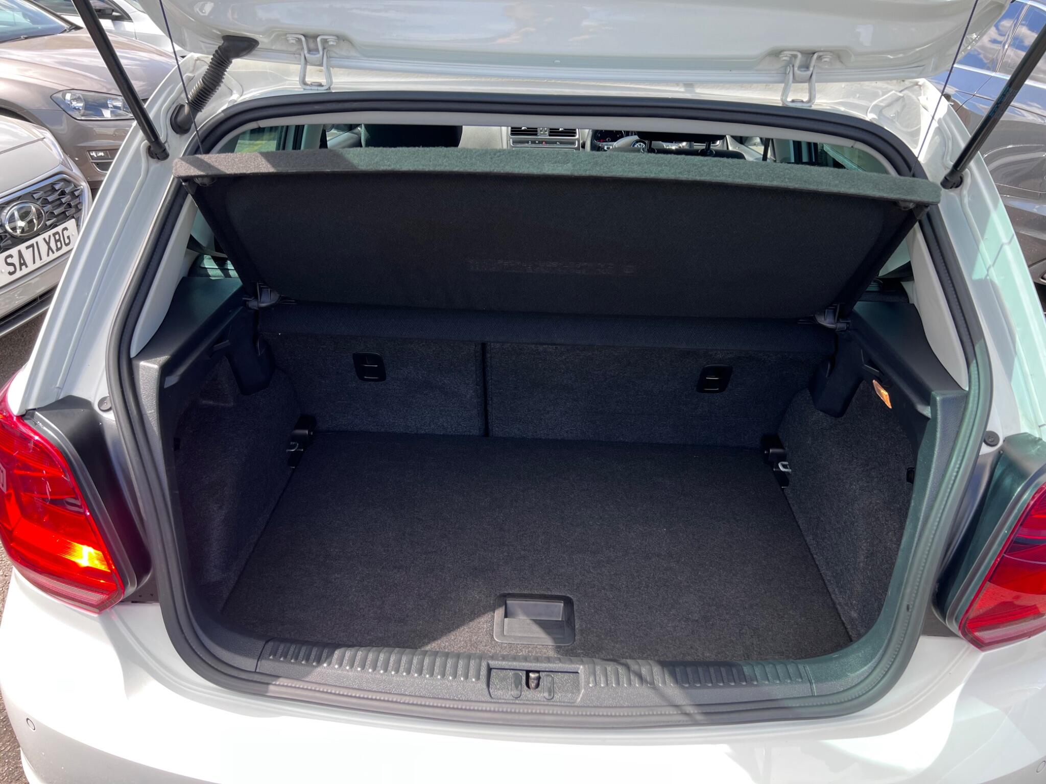 Volkswagen Polo view 36