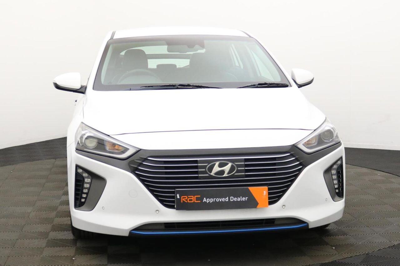 Hyundai IONIQ view 10