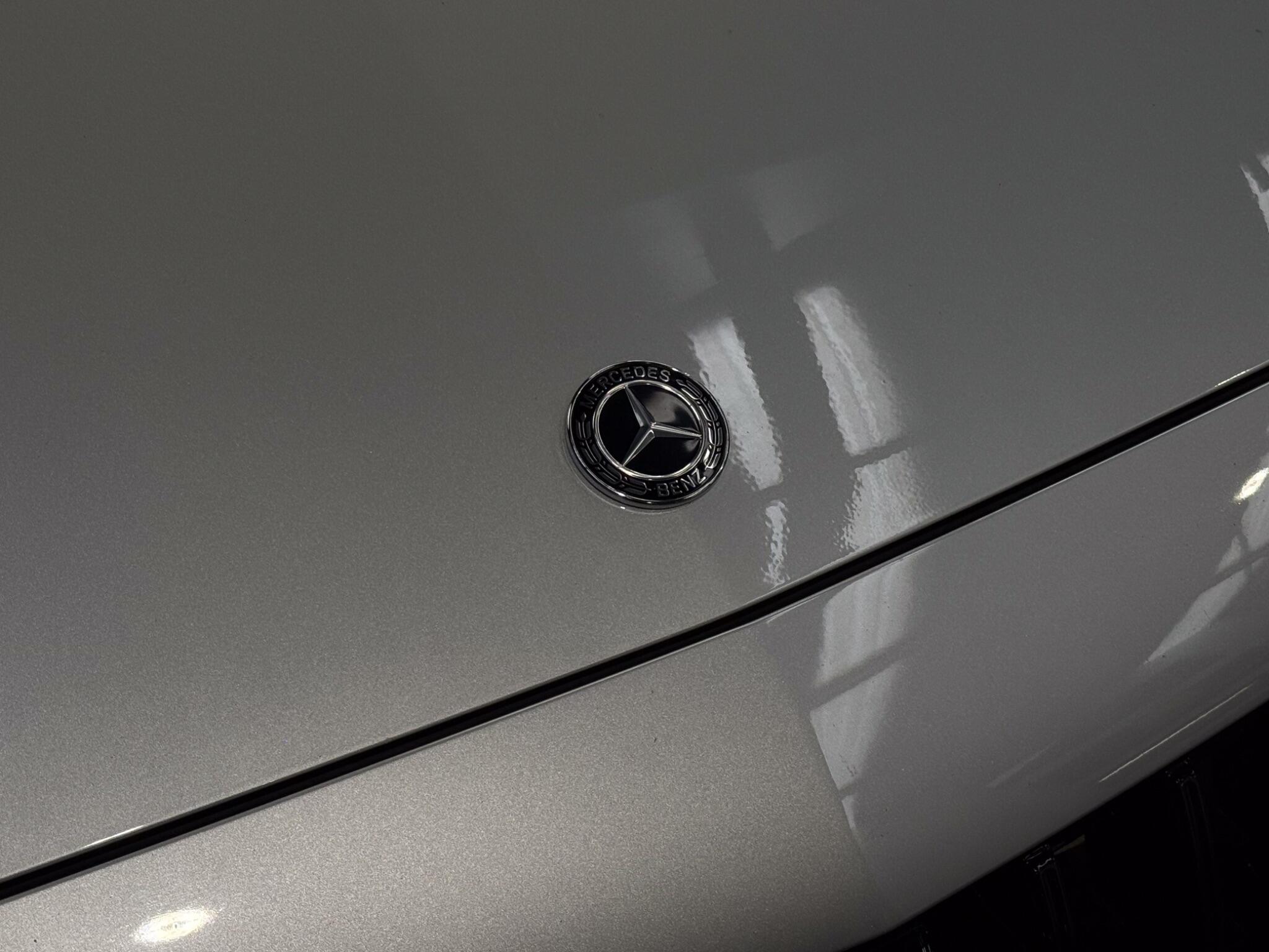Mercedes-Benz C-Class view 11