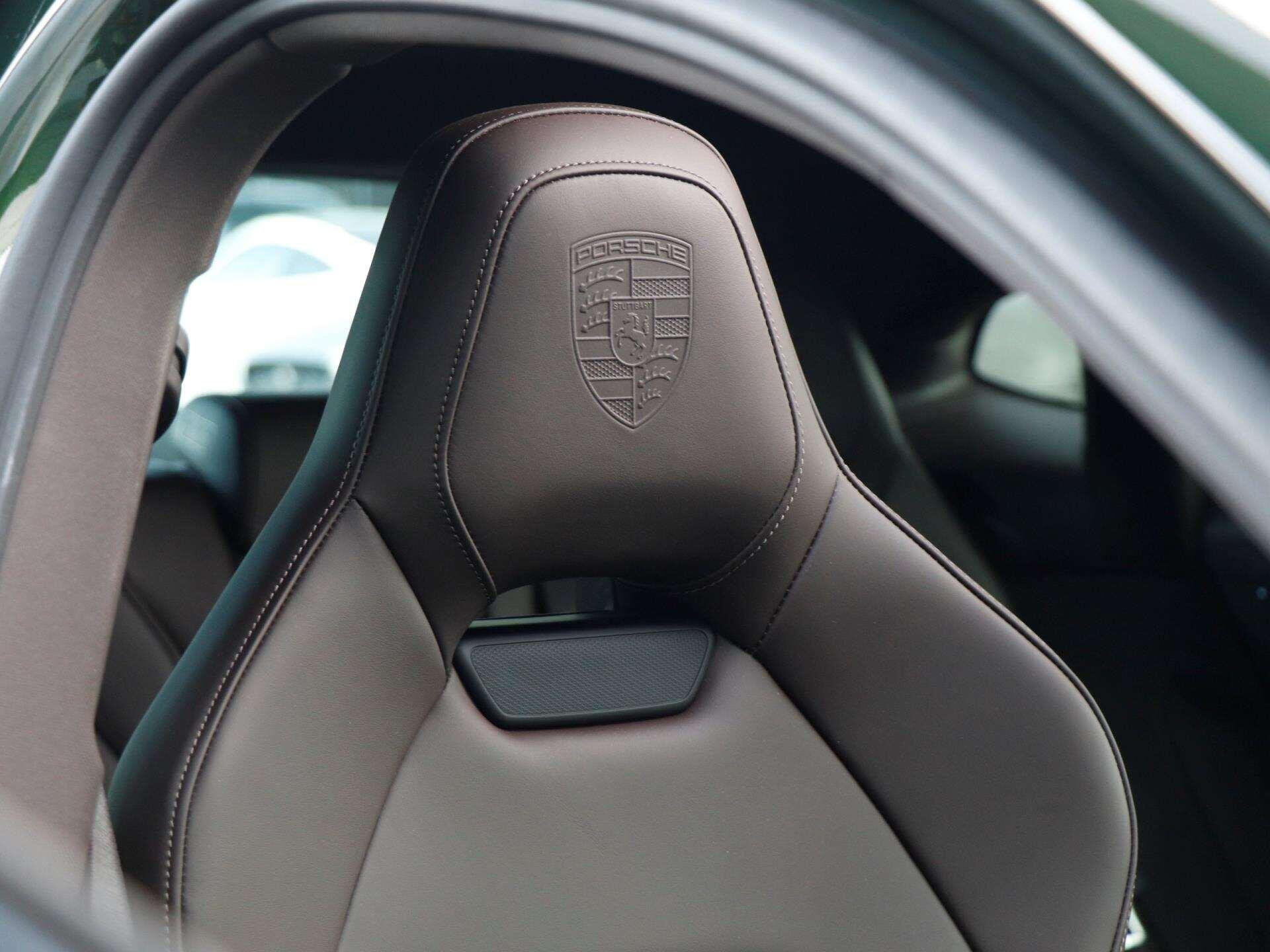 Porsche Panamera view 24