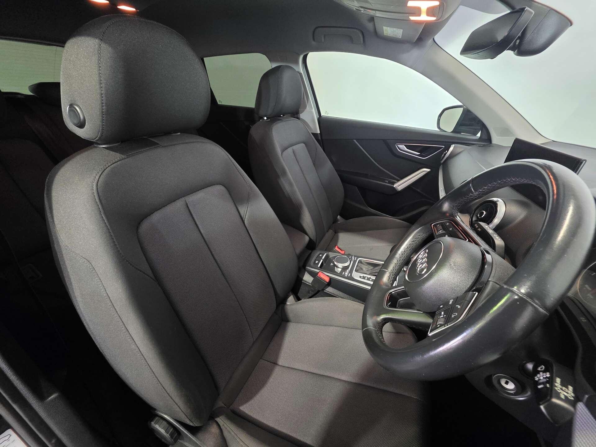 Audi Q2 view 12