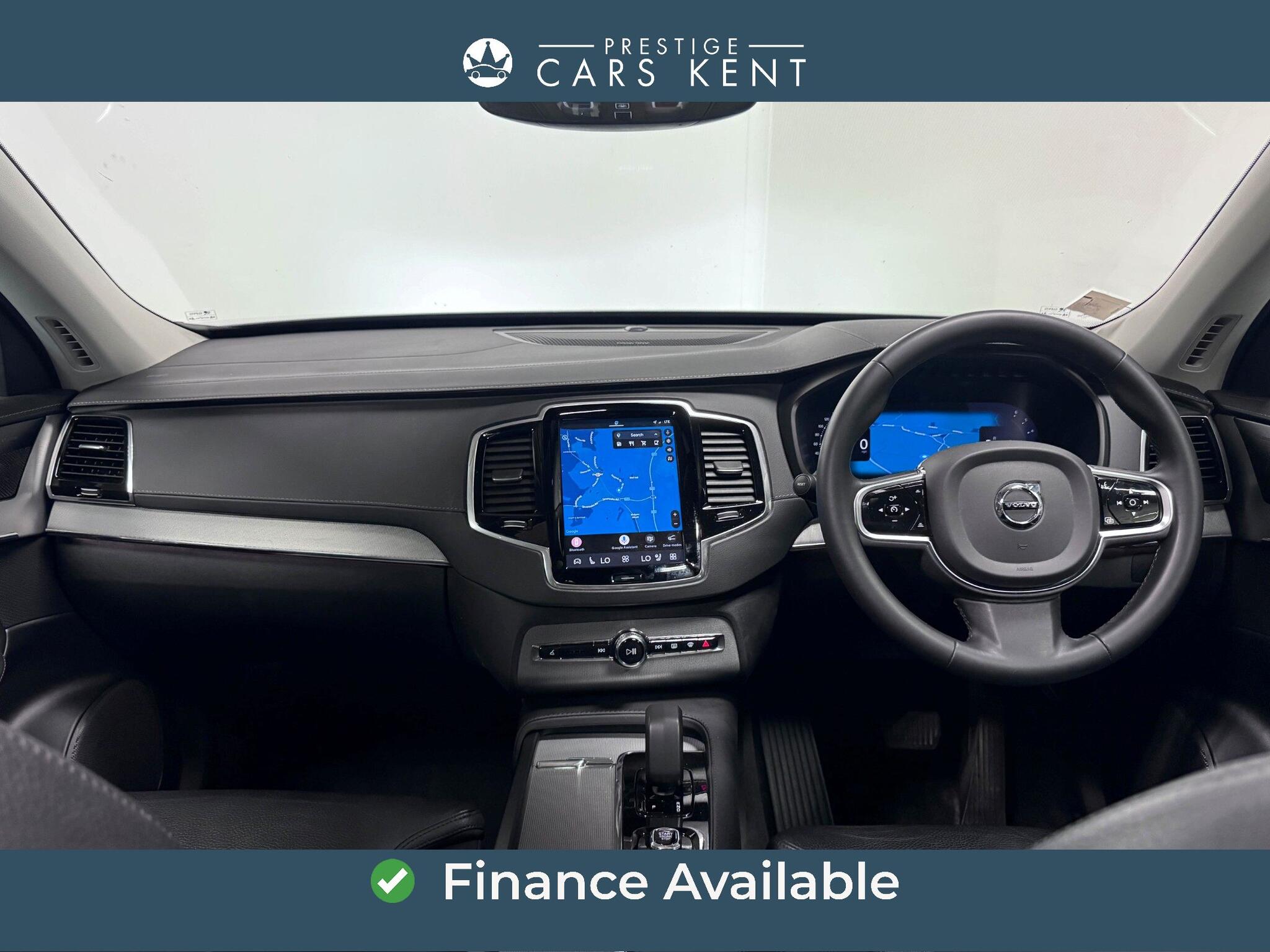 Volvo XC90 view 2