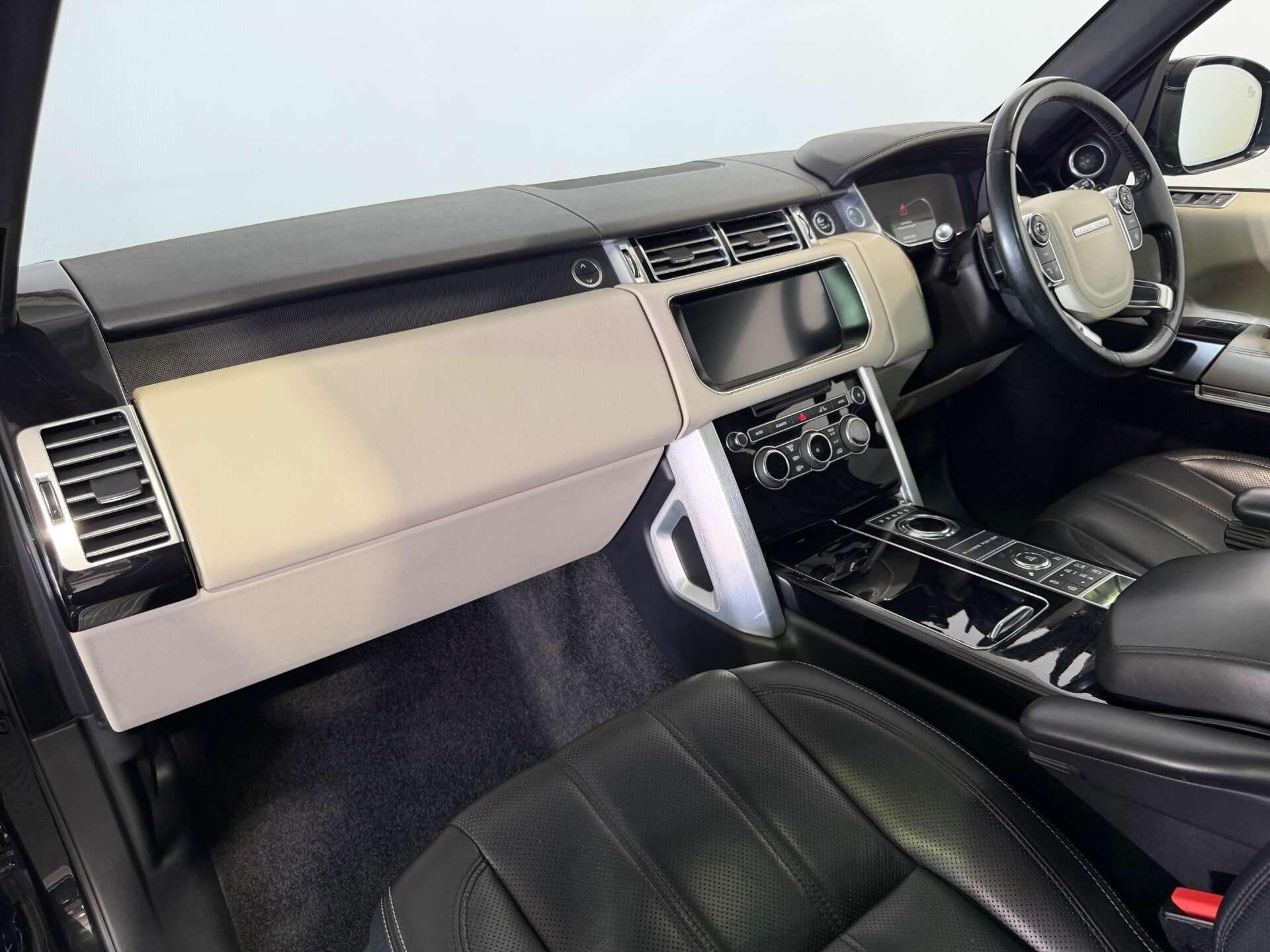 Land Rover Range Rover view 80