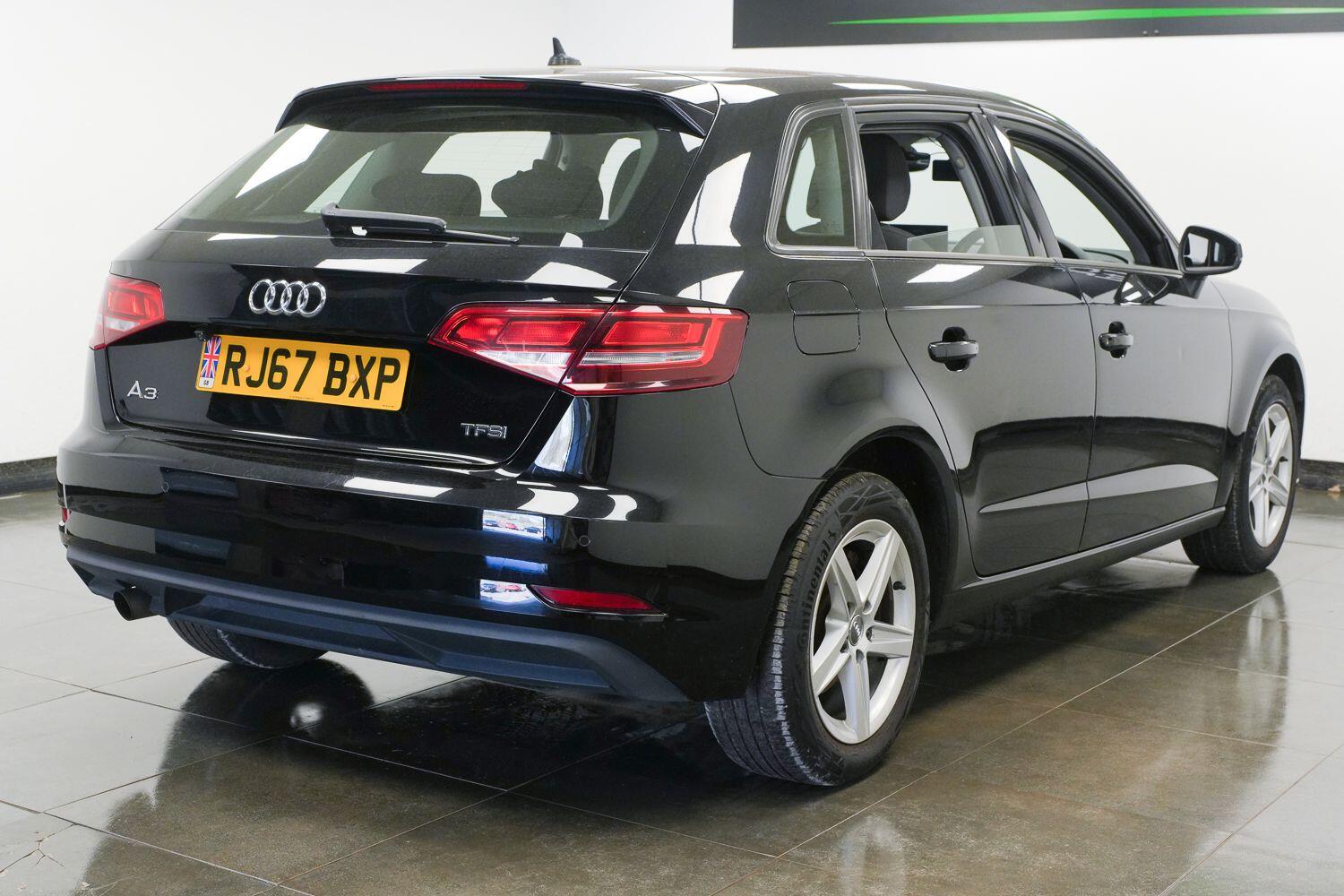 Audi A3 view 4