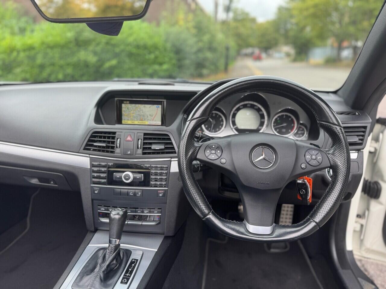 Mercedes-Benz E-Class view 15