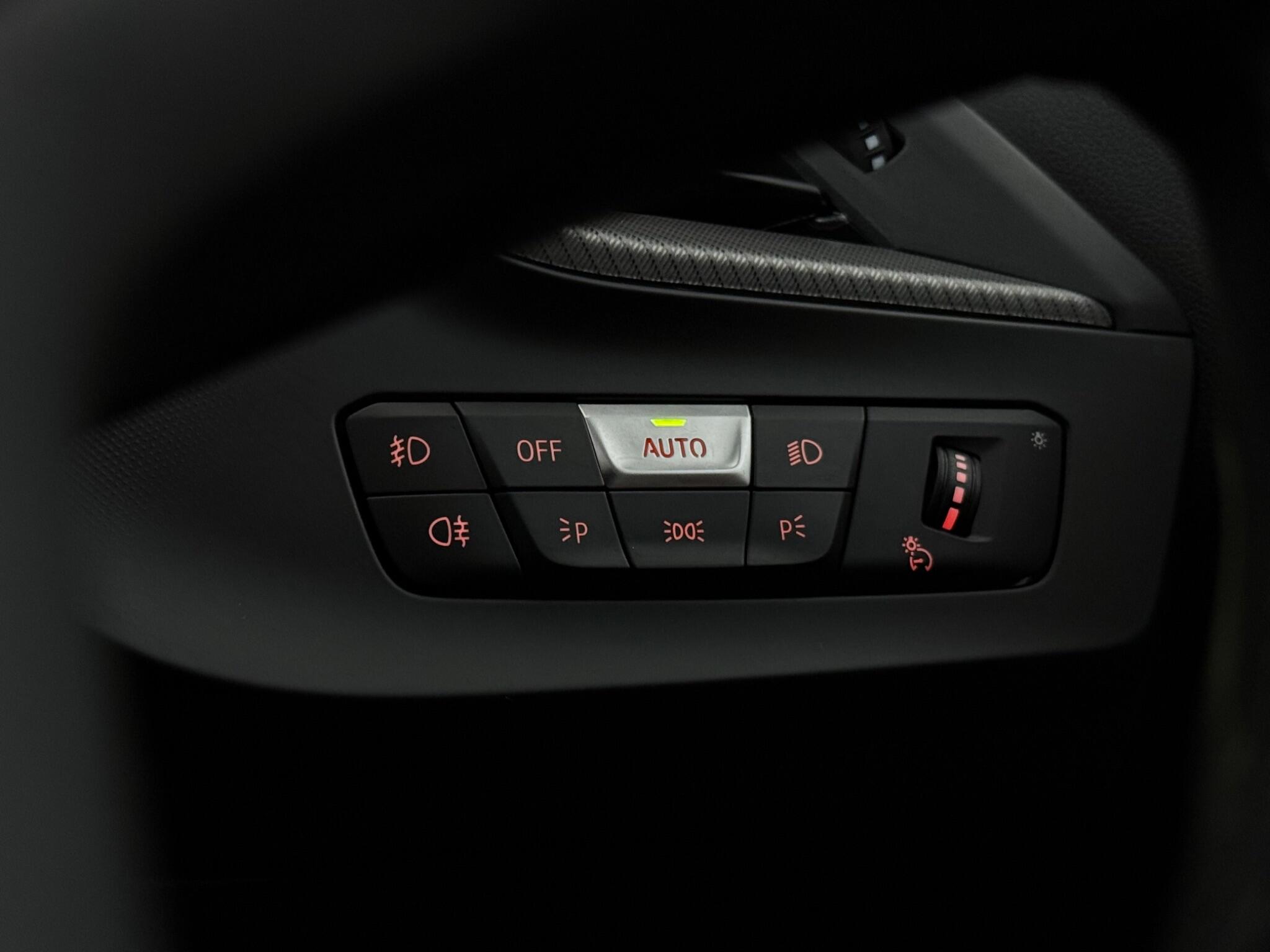 BMW 1 Series view 19