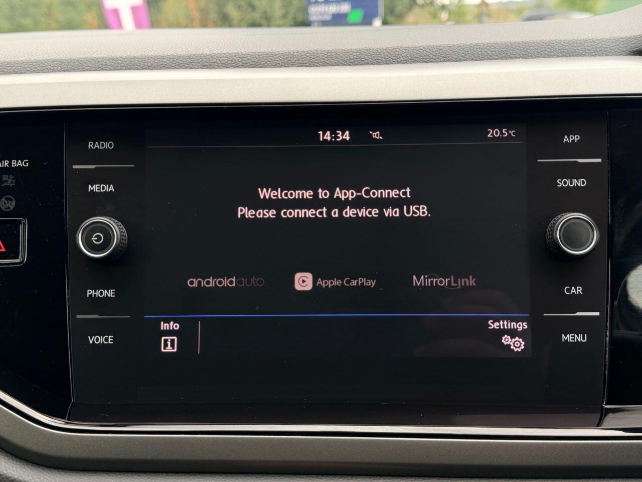Volkswagen Polo view 40