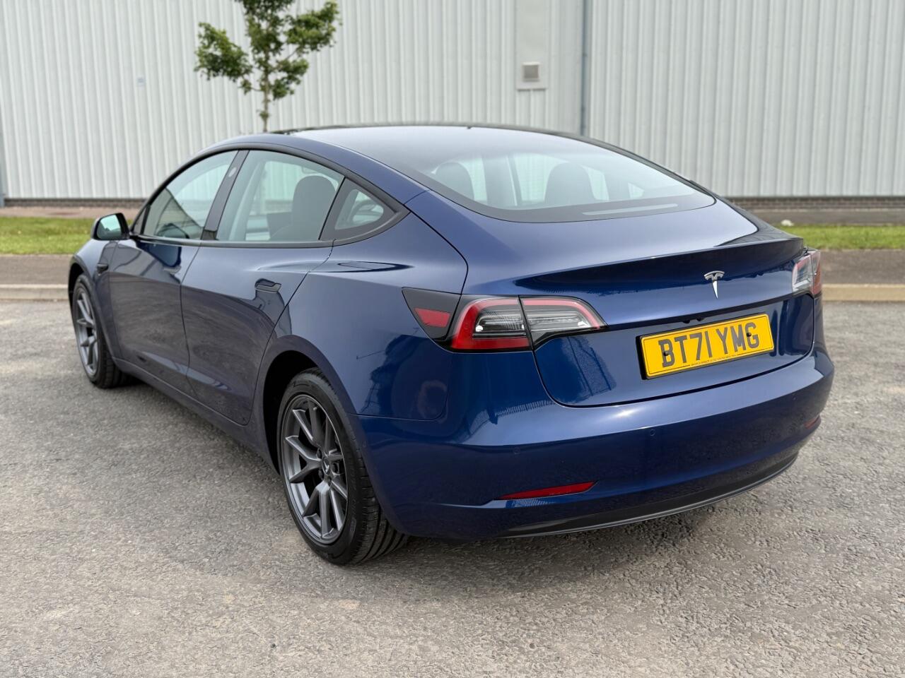 Tesla Model 3 view 7