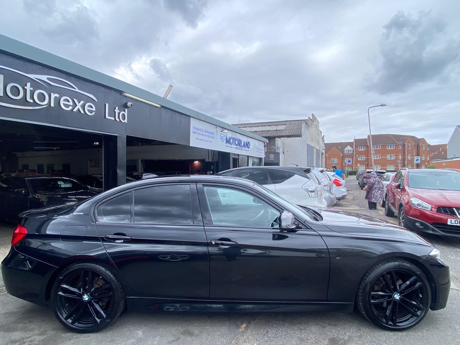 BMW 3 Series view 11